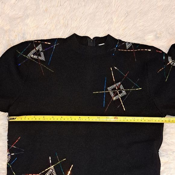 Vintage St. John Beaded Outfit - Picture 11 of 14